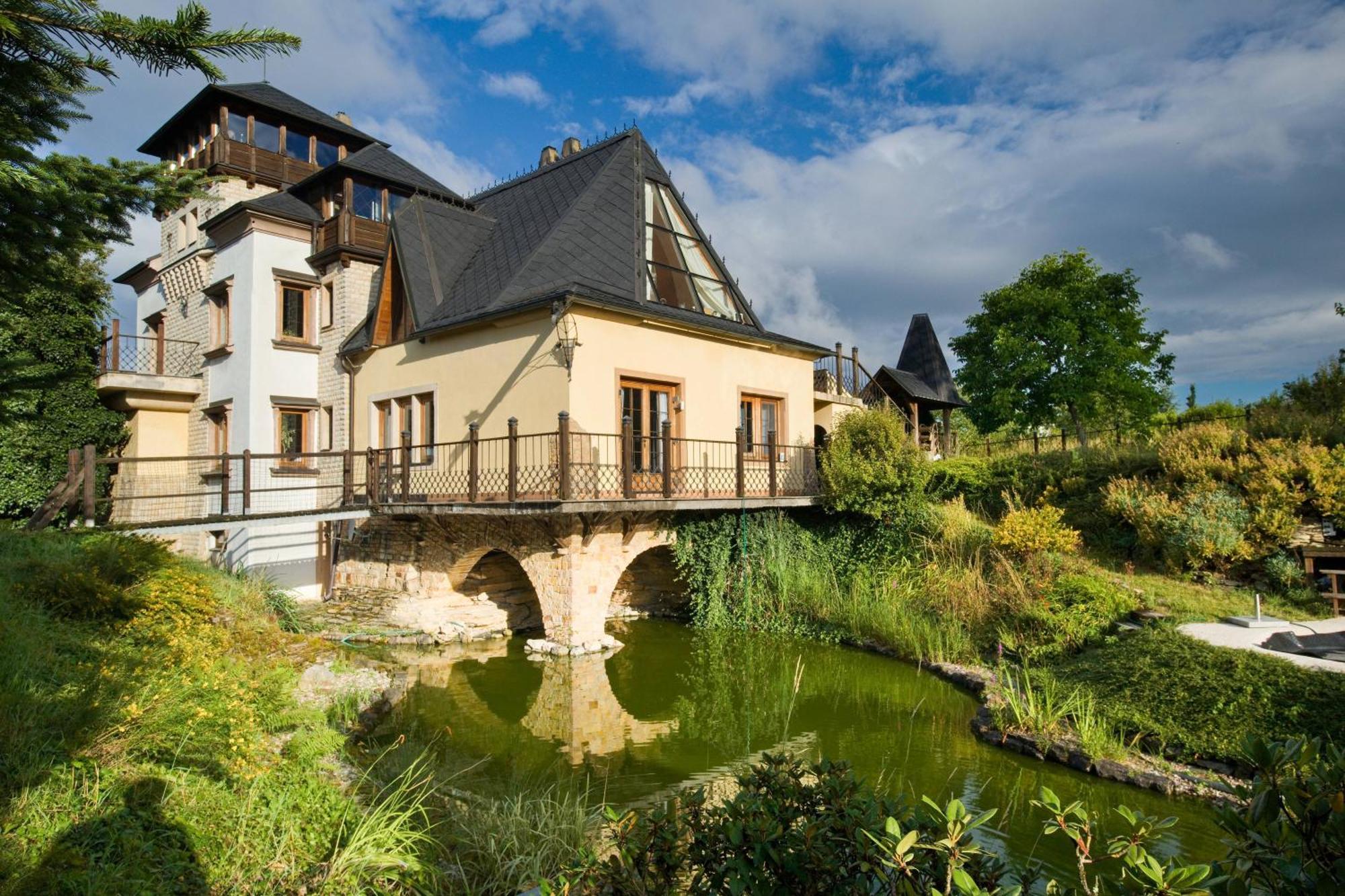 Apartman Kralik Nove Mesto nad Metuji Exterior photo