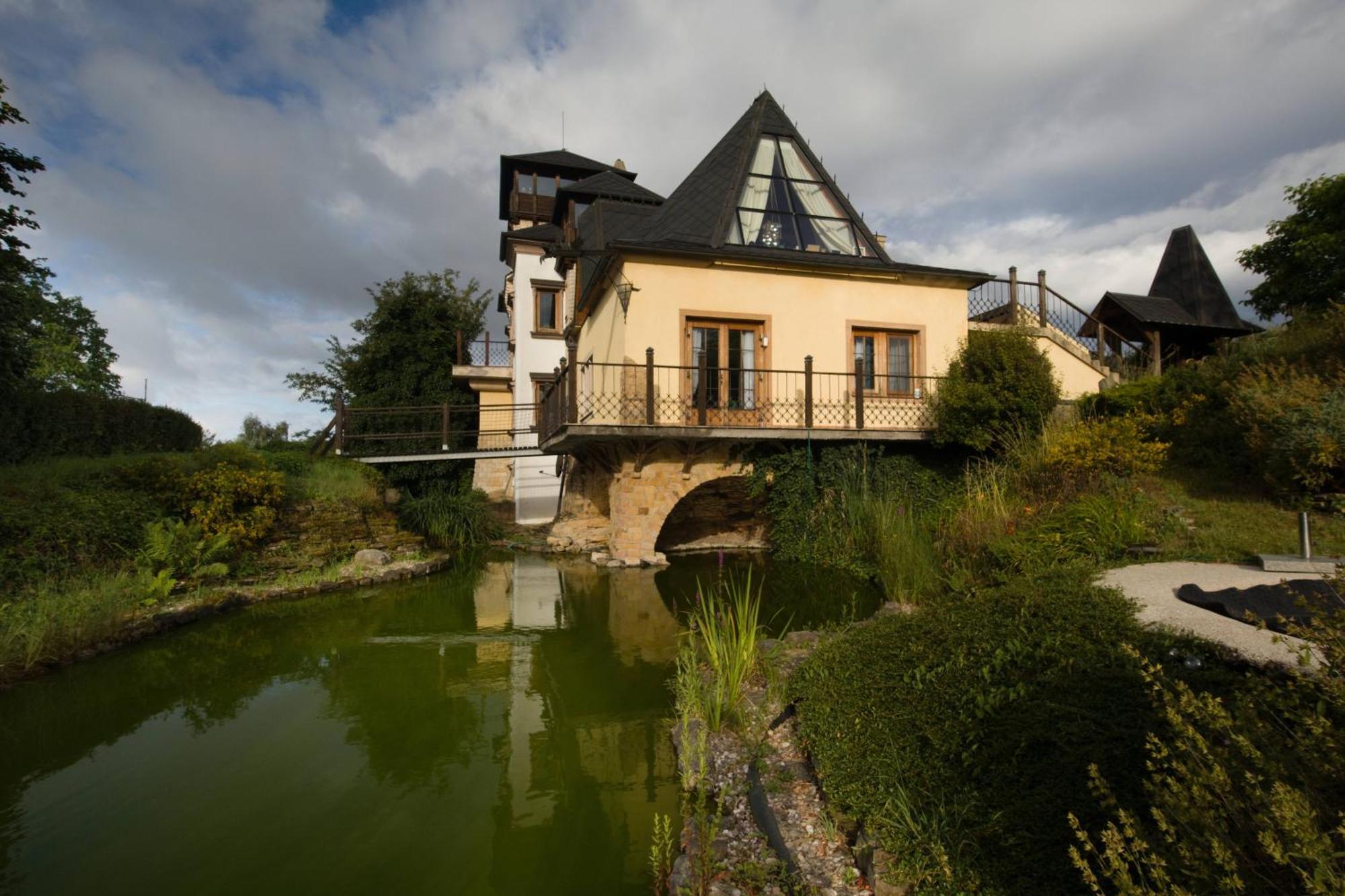 Apartman Kralik Nove Mesto nad Metuji Exterior photo